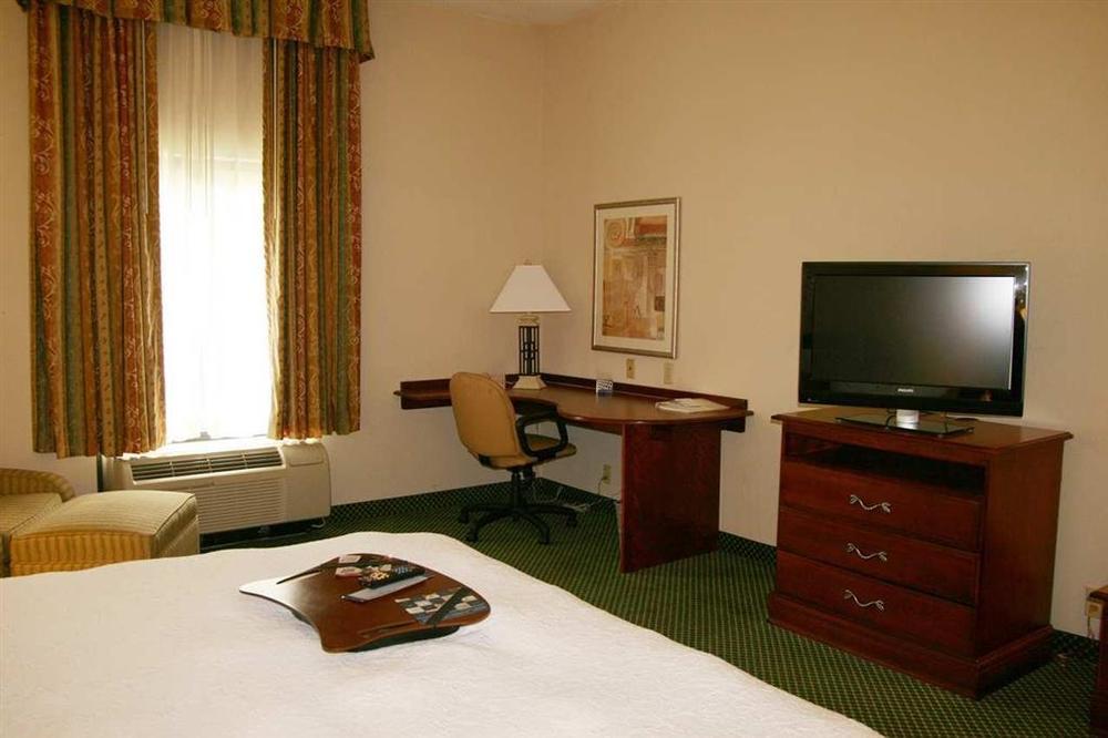Hampton Inn Akron-South Bilik gambar